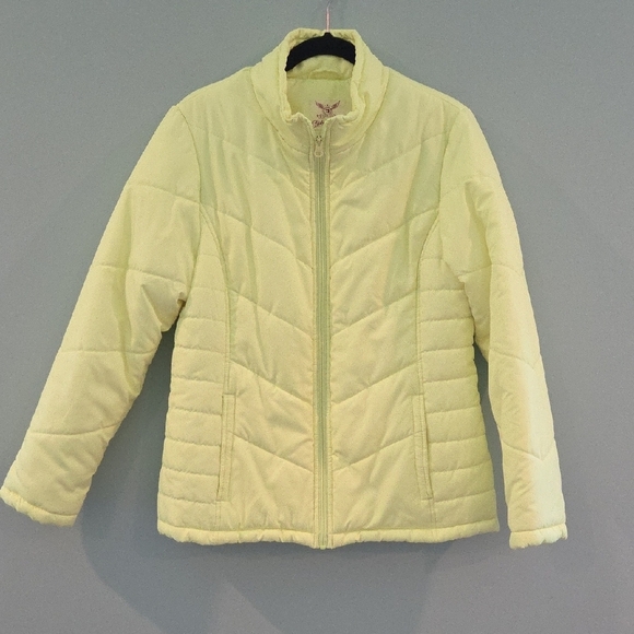 Faded Glory Yellow Puffer Jacket with Chevron Quilting Size Large - Picture 1 of 10